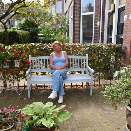 Bed & Breakfast Leonie La Haya Exterior foto